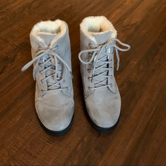 SQL Gray Faux Fur Ankle Booties SZ-7 - Picture 10 of 11